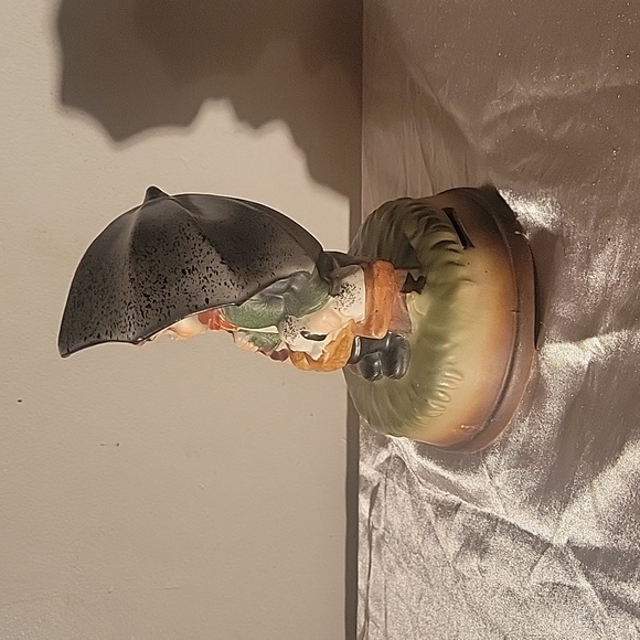 Vintage Boy And Girl Under Umbrella Hummel Look Rotating Music - Picture 4 of 6